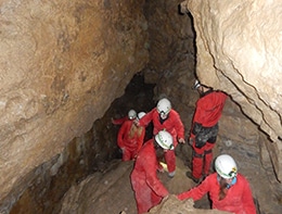 Höhlentour im "Feuchten Keller"