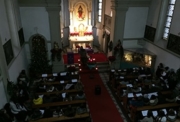 Blick von oben in die Kirche bei der Besinnungsfeier