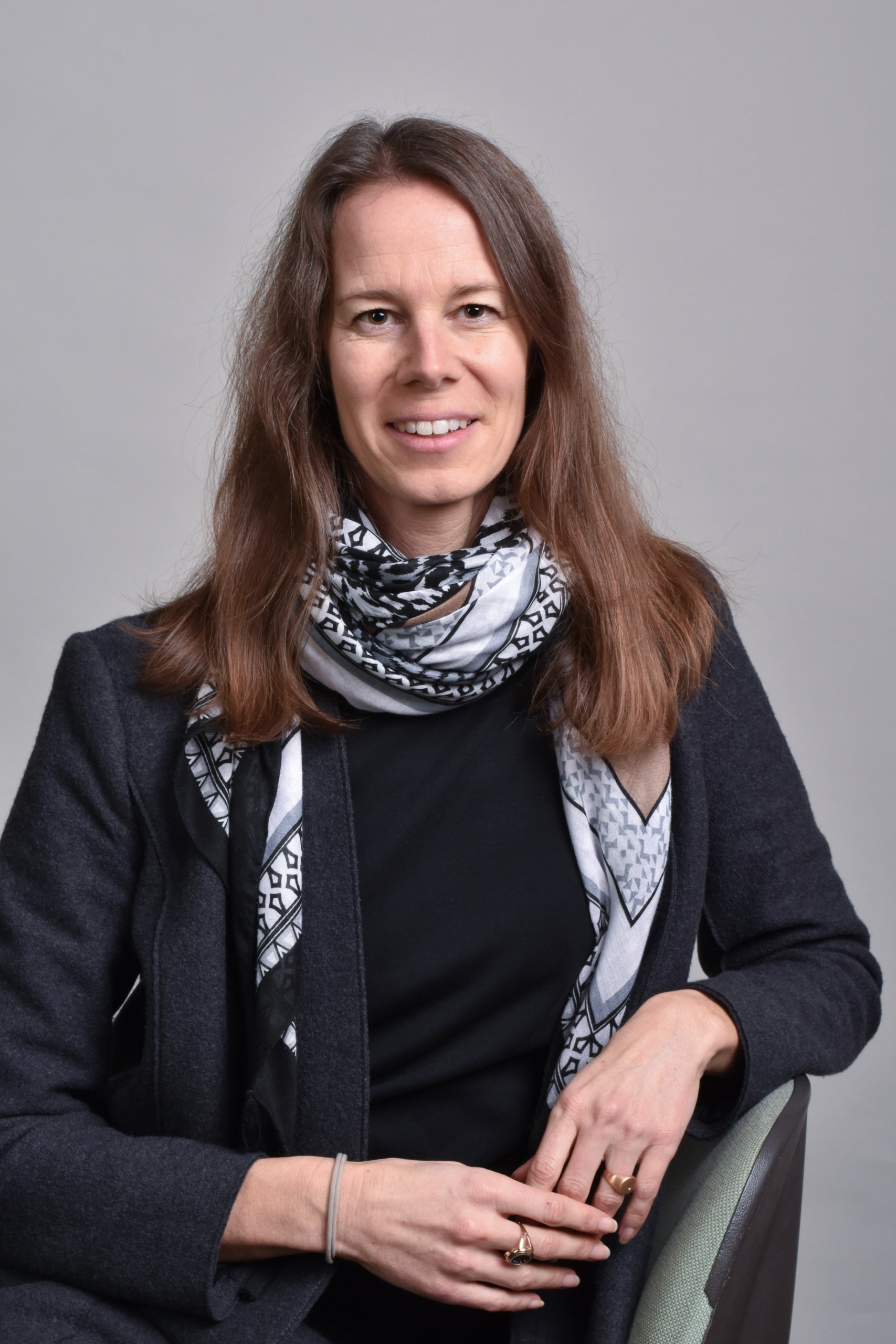 Mag. Silvia RESCH